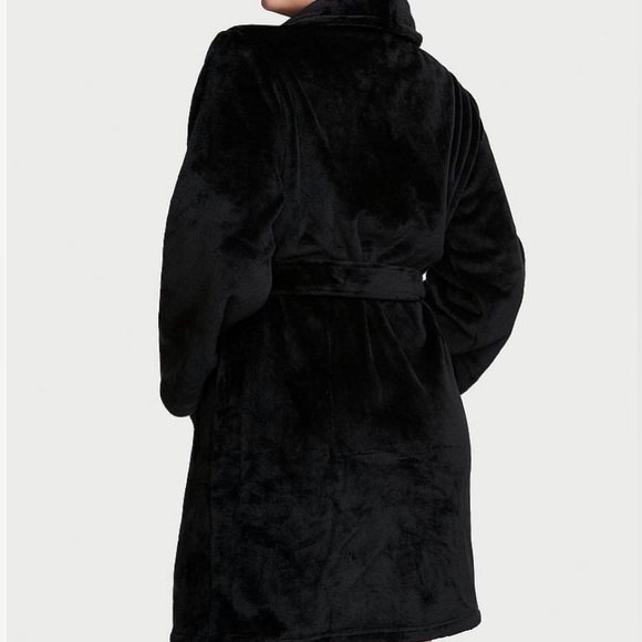 New, Womens Mid Length Robe - Picture 2 of 3